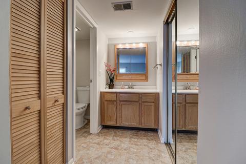 1982 Kenilworth Cir #D, Hoffman Estates, IL 60169 photo 14
