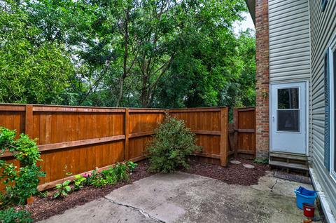 1982 Kenilworth Cir #D, Hoffman Estates, IL 60169 photo 6