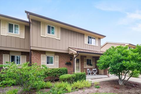 1406 Blackburn St, Wheaton, IL 60189 photo 2