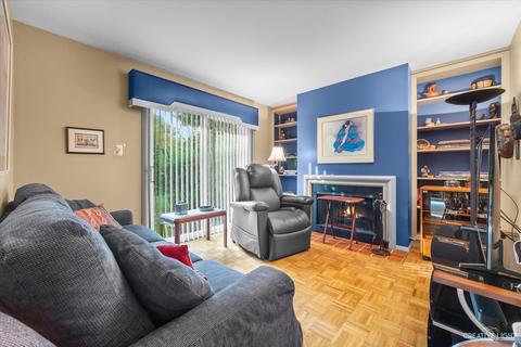 1406 Blackburn St, Wheaton, IL 60189 photo 4
