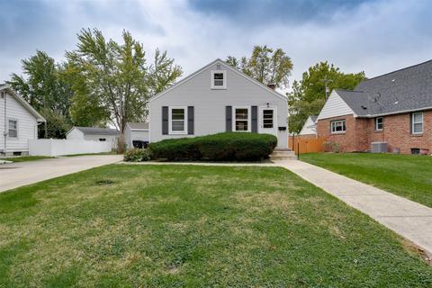 21 Harbord Dr, Bloomington, IL 61701 photo 2