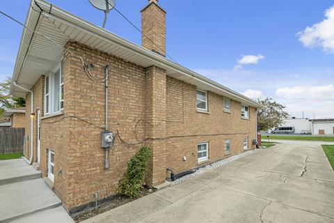 7608 S Oconto Ave, Bridgeview, IL 60455 photo 18