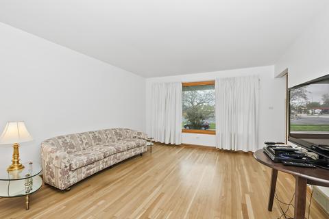 7608 S Oconto Ave, Bridgeview, IL 60455 photo 2