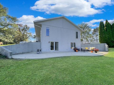2812 Red Fox Ct, Freeport, IL 61032 photo 47