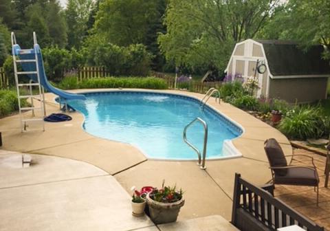 2204 N Pebble Dr, Mchenry, IL 60051 photo 5