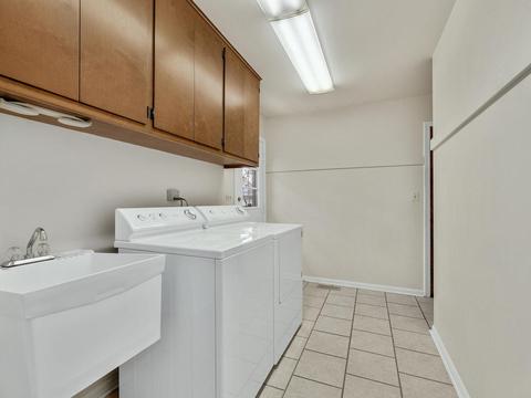 1702 Dickinson Dr, Wheaton, IL 60189 photo 13