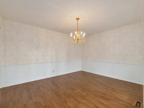 1702 Dickinson Dr, Wheaton, IL 60189 photo 6