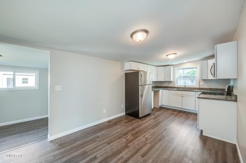 209 E North St, Plano, IL 60545 photo 7