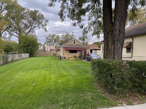 532 E 155 St, Phoenix, IL 60426 photo 2