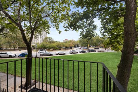 1467 E 55th Pl, Chicago, IL 60637 photo 11
