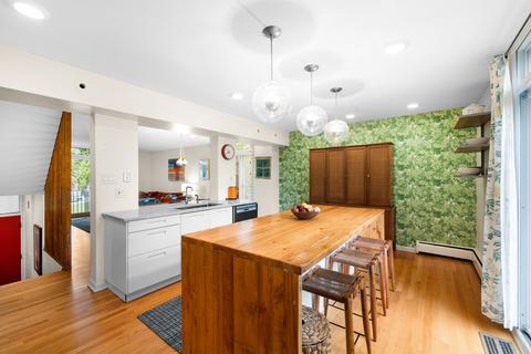 1467 E 55th Pl, Chicago, IL 60637 photo 4