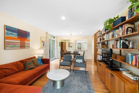 1467 E 55th Pl, Chicago, IL 60637 photo 10