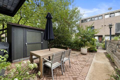 1467 E 55th Pl, Chicago, IL 60637 photo 26