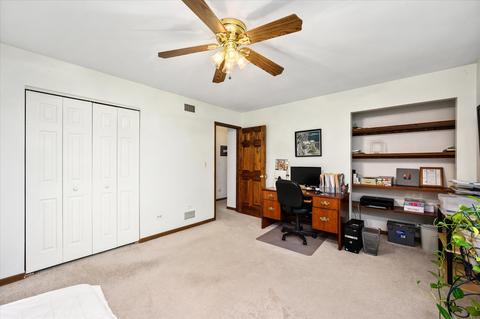 1725 Hickory Ln, Wheaton, IL 60187 photo 27