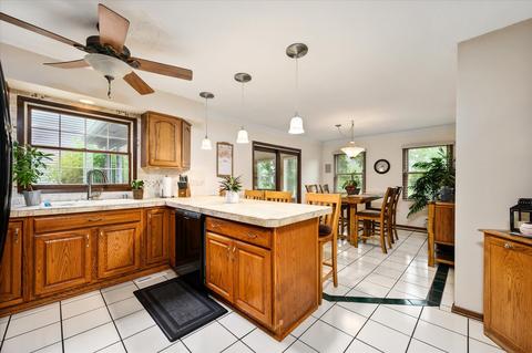 1725 Hickory Ln, Wheaton, IL 60187 photo 11