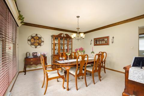 1725 Hickory Ln, Wheaton, IL 60187 photo 10