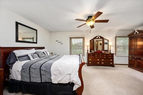 1725 Hickory Ln, Wheaton, IL 60187 photo 21