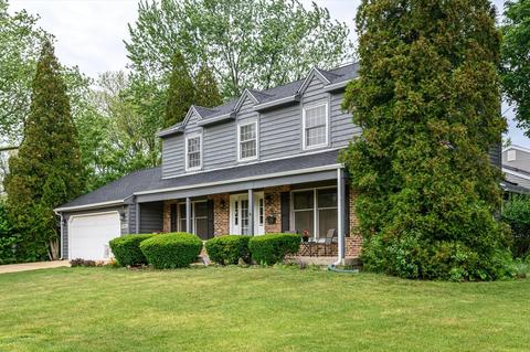 1725 Hickory Ln, Wheaton, IL 60187 photo 3