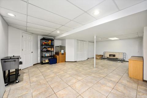 1725 Hickory Ln, Wheaton, IL 60187 photo 36