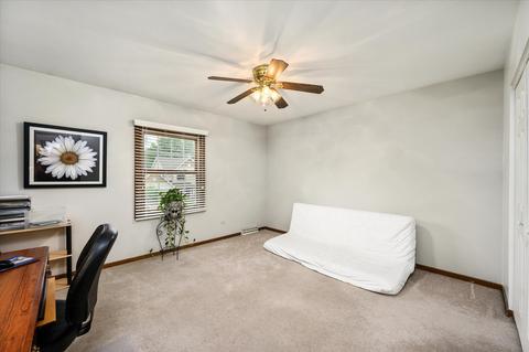 1725 Hickory Ln, Wheaton, IL 60187 photo 28