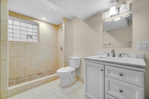 7545 S Champlain Ave, Chicago, IL 60619 photo 18