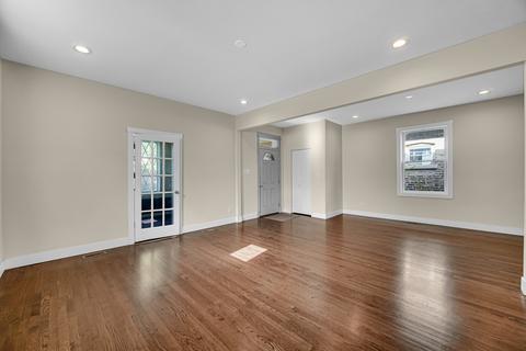 7545 S Champlain Ave, Chicago, IL 60619 photo 10