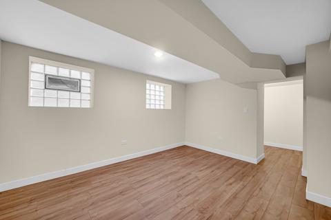 7545 S Champlain Ave, Chicago, IL 60619 photo 22