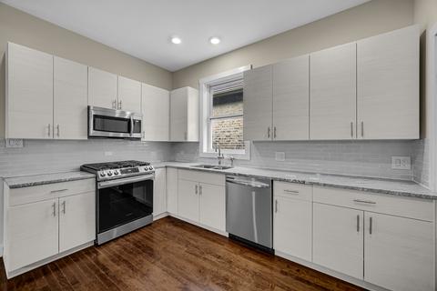 7545 S Champlain Ave, Chicago, IL 60619 photo 8