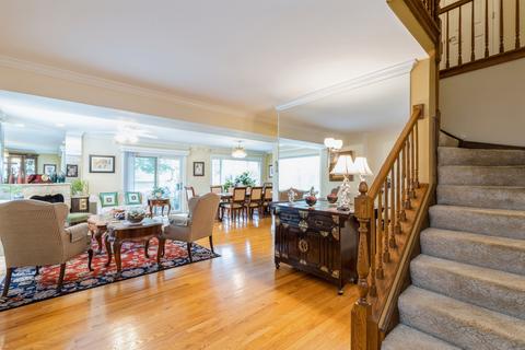 1822 Golf View Dr, Bartlett, IL 60103 photo 4
