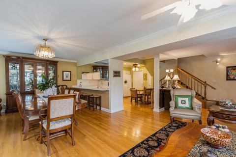 1822 Golf View Dr, Bartlett, IL 60103 photo 10