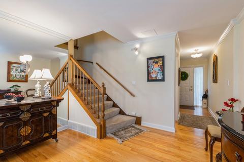 1822 Golf View Dr, Bartlett, IL 60103 photo 5
