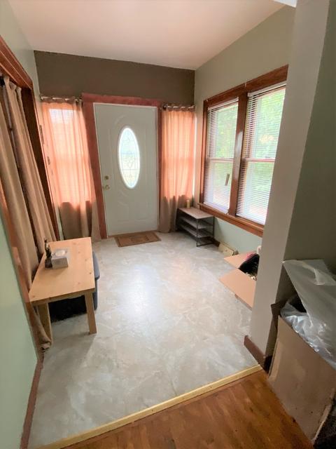 557 Bird St, Elgin, IL 60123 photo 4