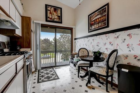 2317 Olde Mill Rd, Plainfield, IL 60586 photo 8