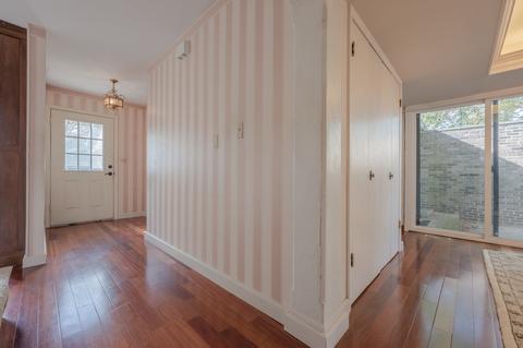 2109 Willow Run, Wheaton, IL 60189 photo 6