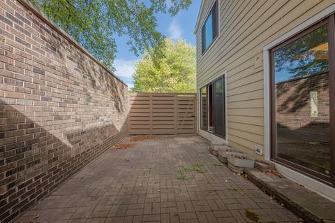 2109 Willow Run, Wheaton, IL 60189 photo 19