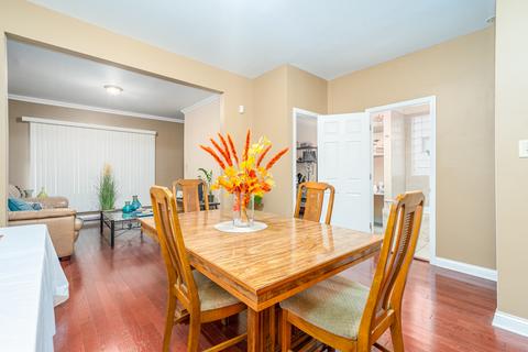 2714 E 77th St, Chicago, IL 60649 photo 5