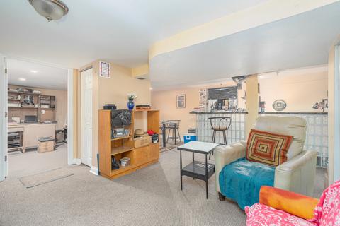 2714 E 77th St, Chicago, IL 60649 photo 18