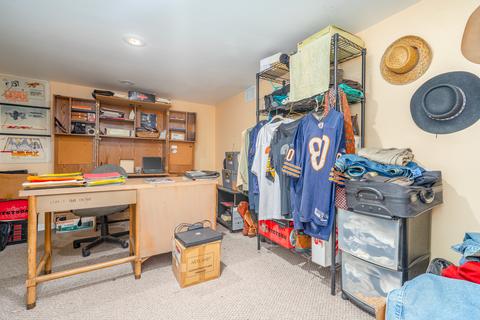 2714 E 77th St, Chicago, IL 60649 photo 17