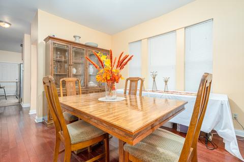 2714 E 77th St, Chicago, IL 60649 photo 4