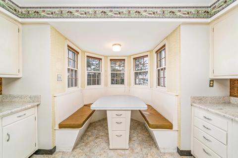 1150 Jackson St, Aurora, IL 60505 photo 13