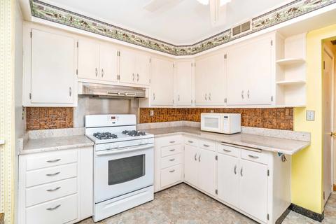 1150 Jackson St, Aurora, IL 60505 photo 11