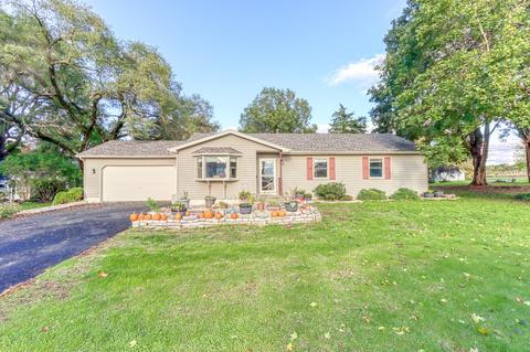 4 Burton St, Millbrook, IL 60536 photo 1
