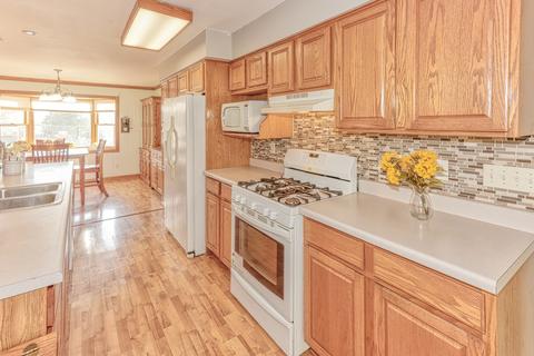 4 Burton St, Millbrook, IL 60536 photo 5