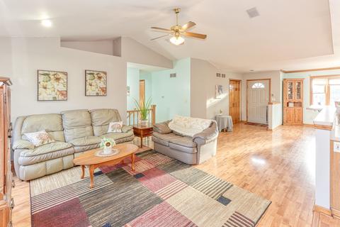 4 Burton St, Millbrook, IL 60536 photo 8