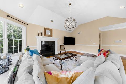 2235 Covert Rd, Glenview, IL 60025 photo 5