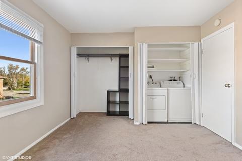 1718 Sessions Walk, Hoffman Estates, IL 60169 photo 12