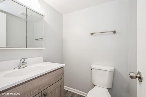 9300 Hamilton Ct #A, Des Plaines, IL 60016 photo 9