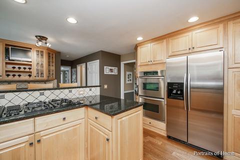 911 Cove Ct, Wheaton, IL 60189 photo 13