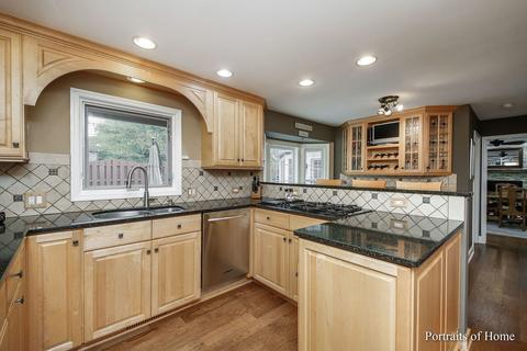 911 Cove Ct, Wheaton, IL 60189 photo 14