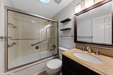 4 Harrogate On Oxford, Rolling Meadows, IL 60008 photo 12